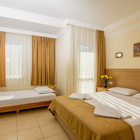 אולודניץ Hotel Karbel Sun מראה חיצוני תמונה
