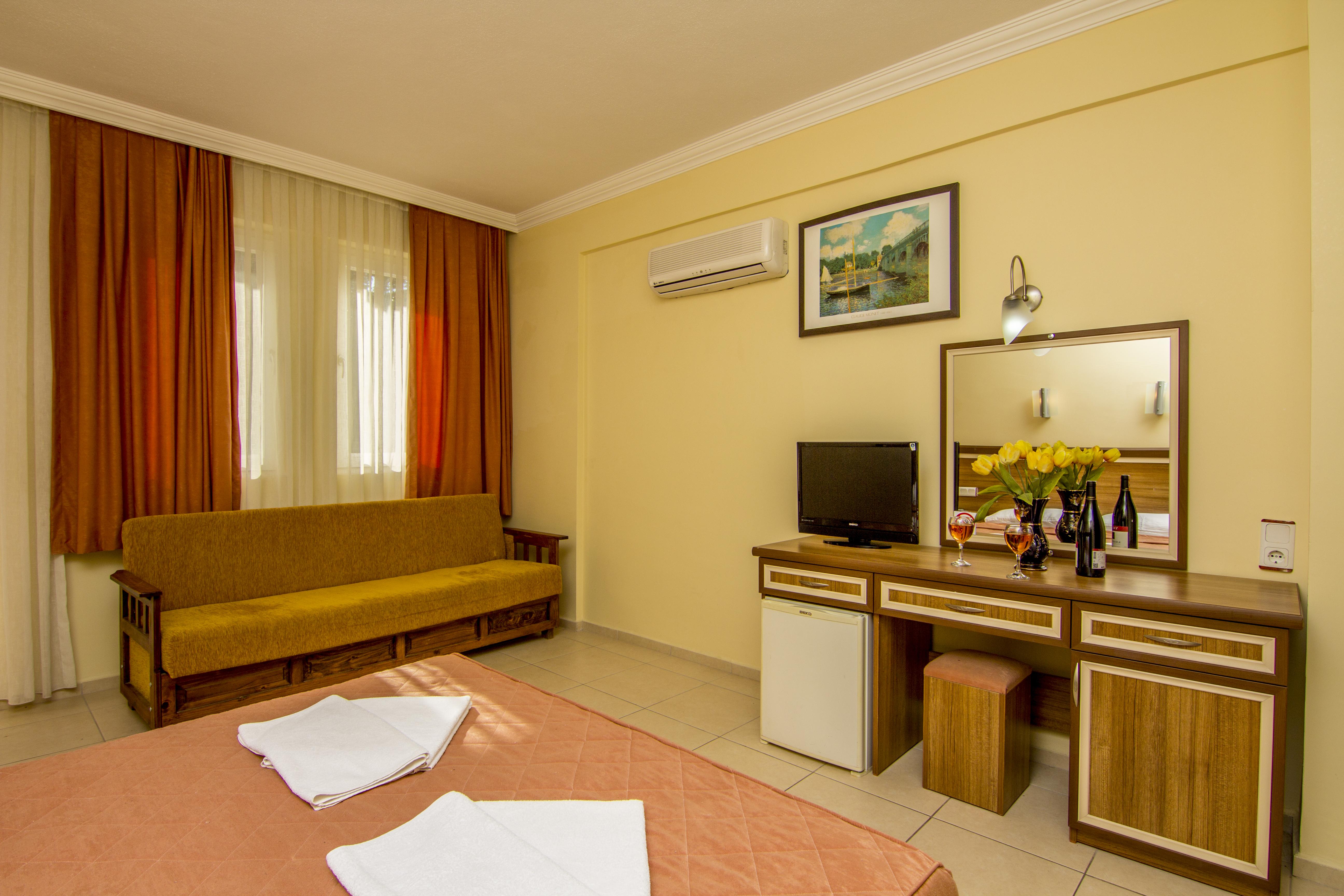 אולודניץ Hotel Karbel Sun מראה חיצוני תמונה