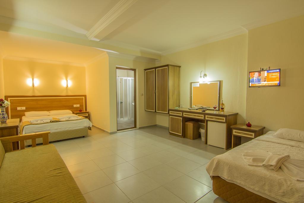 אולודניץ Hotel Karbel Sun מראה חיצוני תמונה