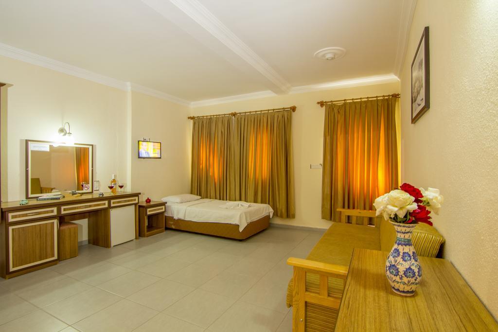אולודניץ Hotel Karbel Sun מראה חיצוני תמונה